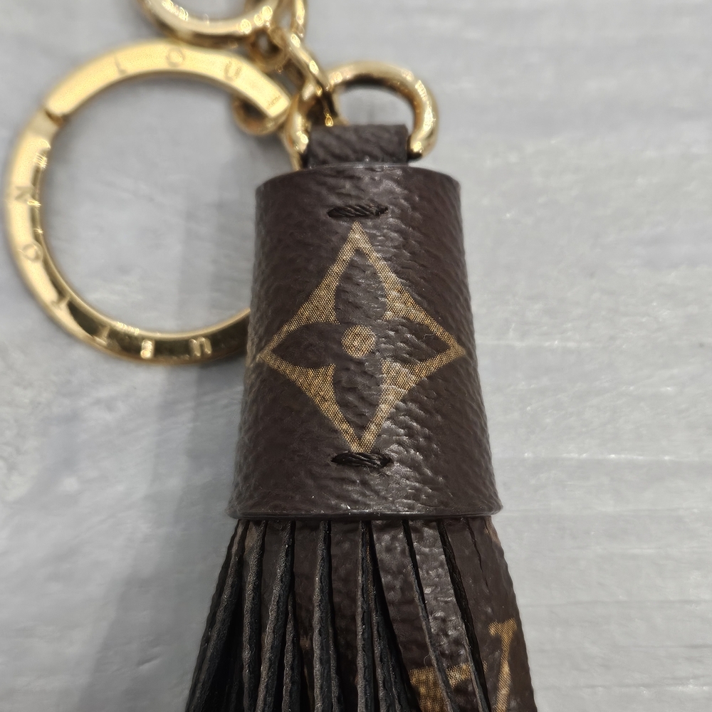 Louis Vuitton Monogram Tassel Charm Key Holder - Picture 8 of 9